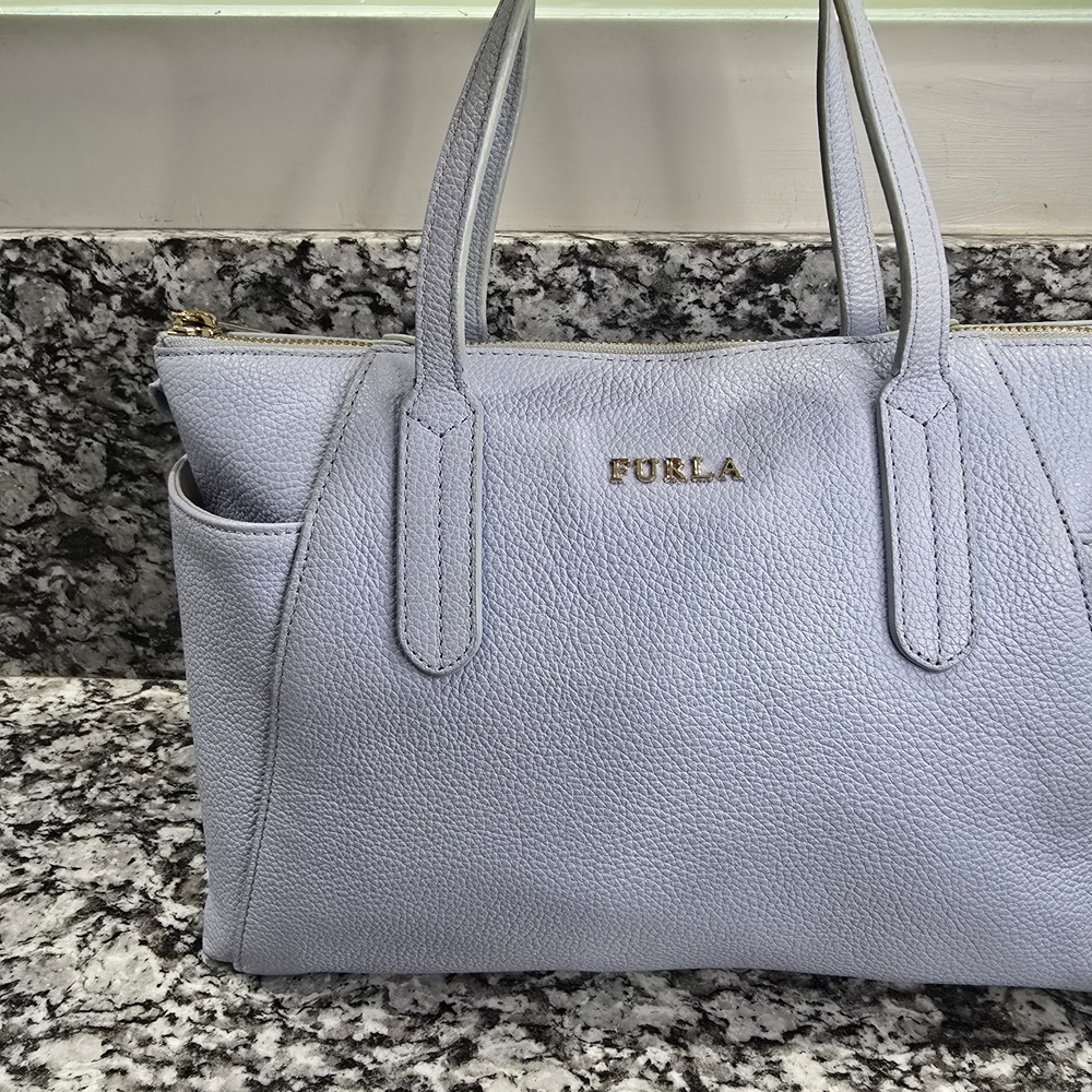 NWOT Furla Light Blue Leather 2-Way Shoulder/Crossbody Bag